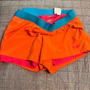 Nike Women’s Drifit short with liner